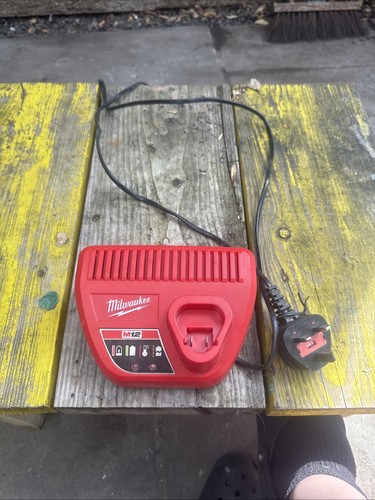 Milwaukee m12 charger - m12,