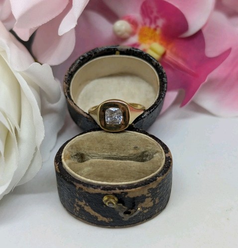 18ct moissanite signet ring - ring, in