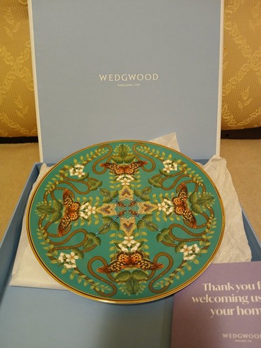 China plate wedgwood - china,