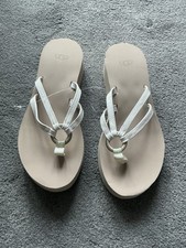UGG SANDIE WHITE FLIP FLOPS UK SIZE 4.5 new