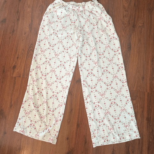 Nwt hollister super soft - hollister,