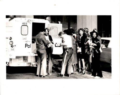 Lg9 1977 original photo police - lg9,