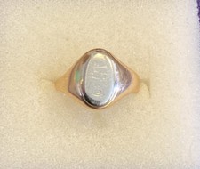 18ct Gold Signet Ring Two Tone