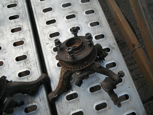 Corrado g60 pair front hubs - corrado,