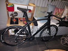 Trek Madone 9.5 C H2 Road Bike Carbon Wheels Size Large Excellent Condition Used