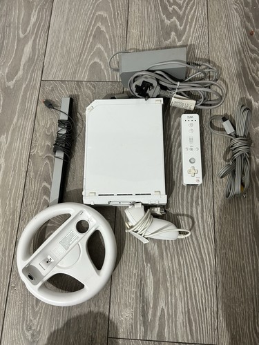 Nintendo wii white console - wii,