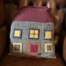 HARRIS TWEED HOUSE SHAPED CUSHION cottage