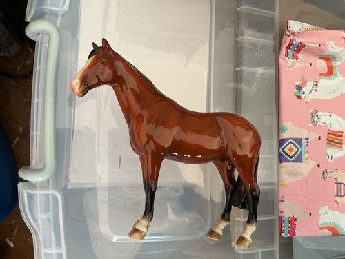 Beswick brown glossy racehorse - glossy,