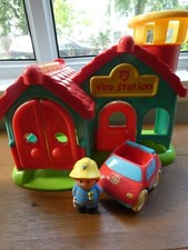 ELC Happyland Fire Station With Noises With 1 Toy Figure Fireman & Fire Vehicle