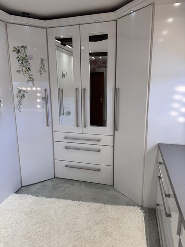 Fully fitted bedroom suite - fitted, in