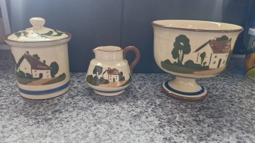 Set dartmouth pottery motto - dartmouth,