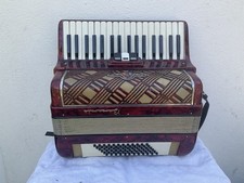 Bandmaster 3 Treble Keys 72 Bass Keys Losing Air