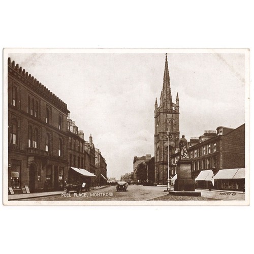 Montrose peel place - montrose, angus