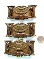 PRETTY SET X 3 ANTIQUE