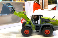 SIKU.1:50.PRECISION CLAAS