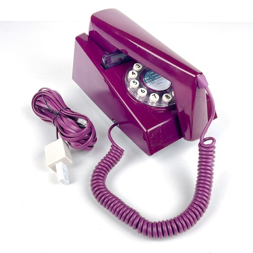 Wild wolf trim - phone, purple