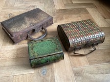 1901 VINTAGE HUNTLEY&PALMERS ‘CANTEEN’ BISCUIT TIN PLUS 2 OTHERS.