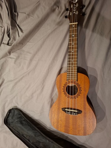 Luna dukes ukulele - luna, acoustic