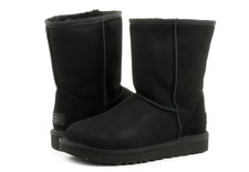 UGG® AUSTRALIA CLASSIC SHORT