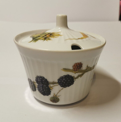 Royal worcester wild - royal, harvest