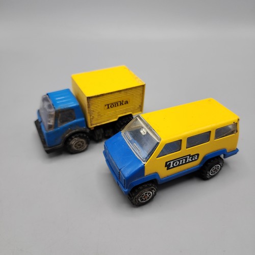 Classic tonka car lot 1978 - car,