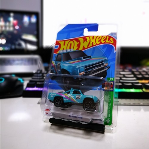 Hot wheels dodge - hot,
