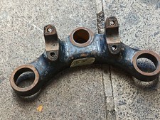 NORTON ROADHOLDER TOP YOKE (LOT 58)
