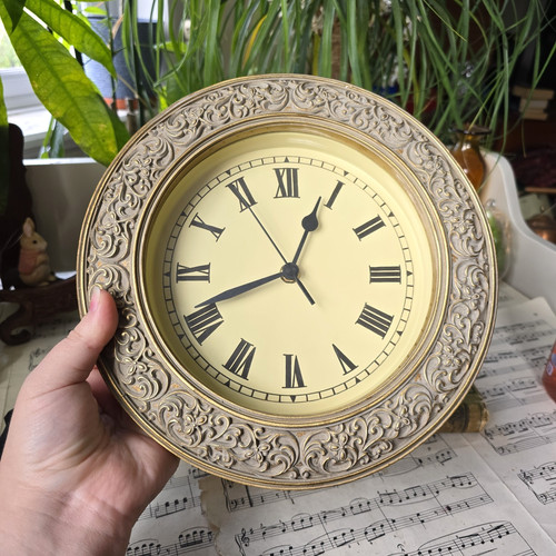 Vintage wall clock round - vintage,
