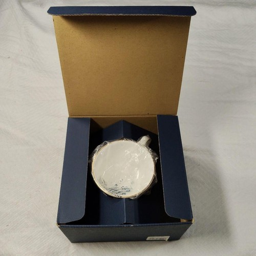 Wedgwood wild strawberry - wedgwood,