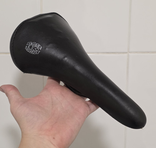 Retro kona race light - retro, seat