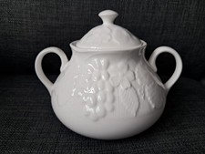 Wedgwood Strawberry & Vine