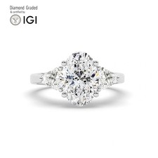 Oval Diamond Trilogy Ring 14k