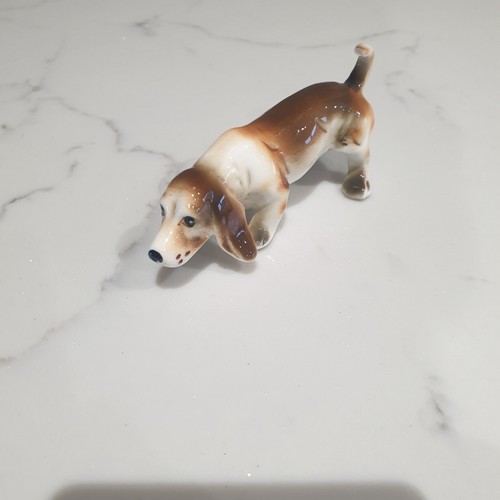 Pottery bloodhound - pottery,