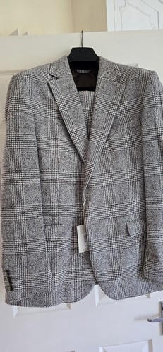 Moss prince wales suit 44 - prince,