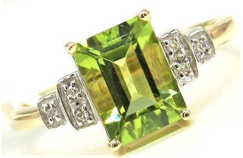 9ct gold ring - peridot, diamond