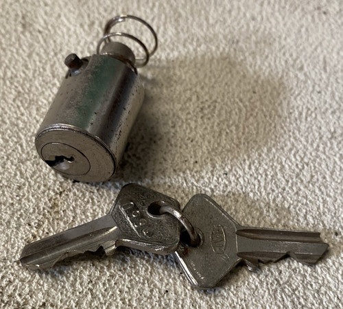 Miscellaneous lock keys - lock, &