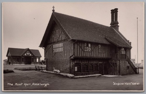 Aldeburgh suffolk the moot - -,