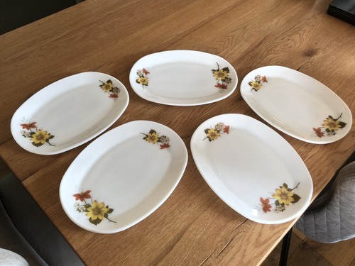 Five vintage jaj pyrex steak - vintage,
