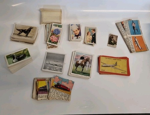 Cigarette cards bundle job - cards,