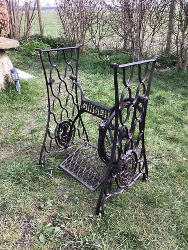 Vintage singer sewing machine - vintage,