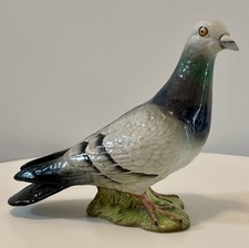 Vintage Beswick Pigeon