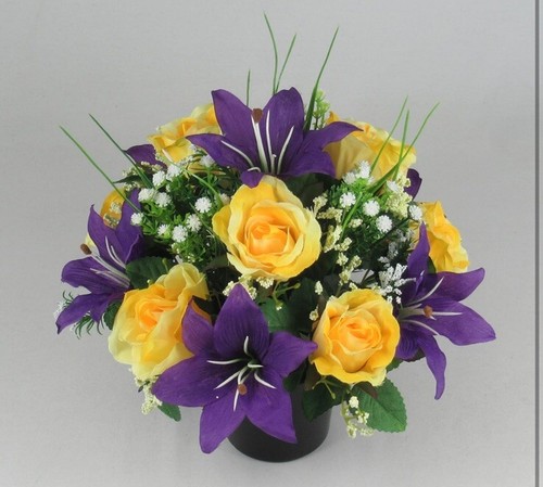 Artificial silk flowers