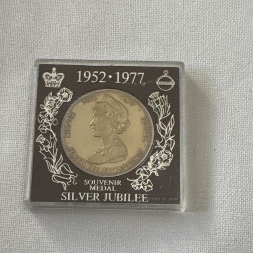 Queen elizabeth silver - queen,