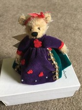 Deb canham artist bear queen - deb,