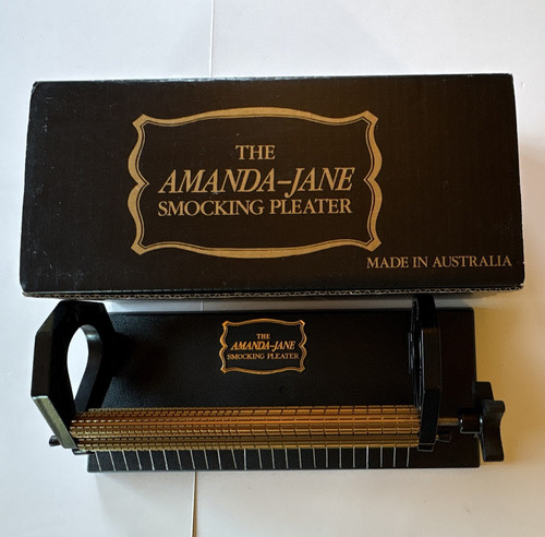 Amanda jane smocking - smocking, pleater
