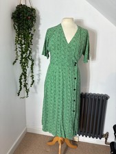 WHISTLES GREEN BLACK PRINT