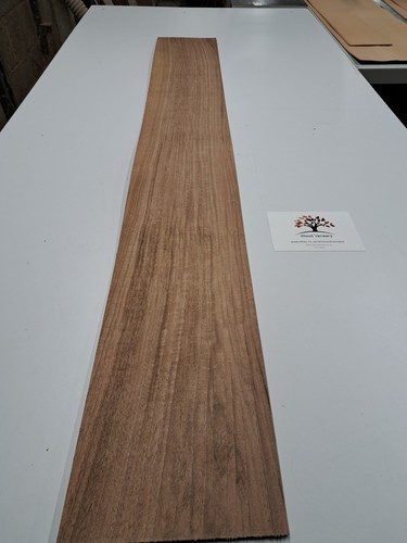 Constructional walnut veneer - walnut,