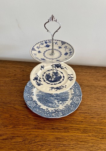 Stunning blue and white - stunning,