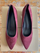 Ladies court shoes size - 9,