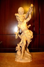 12" HAND CARVED WOOD CARVING